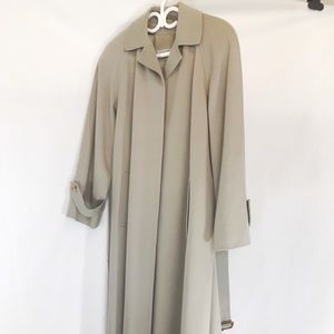 Aquascutum Trench coat